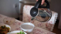用开水烫碗筷消毒是错的 正确的方法是这样