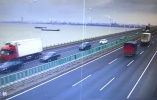 苏通大桥实行三级管制 通常汽渡暂时停航
